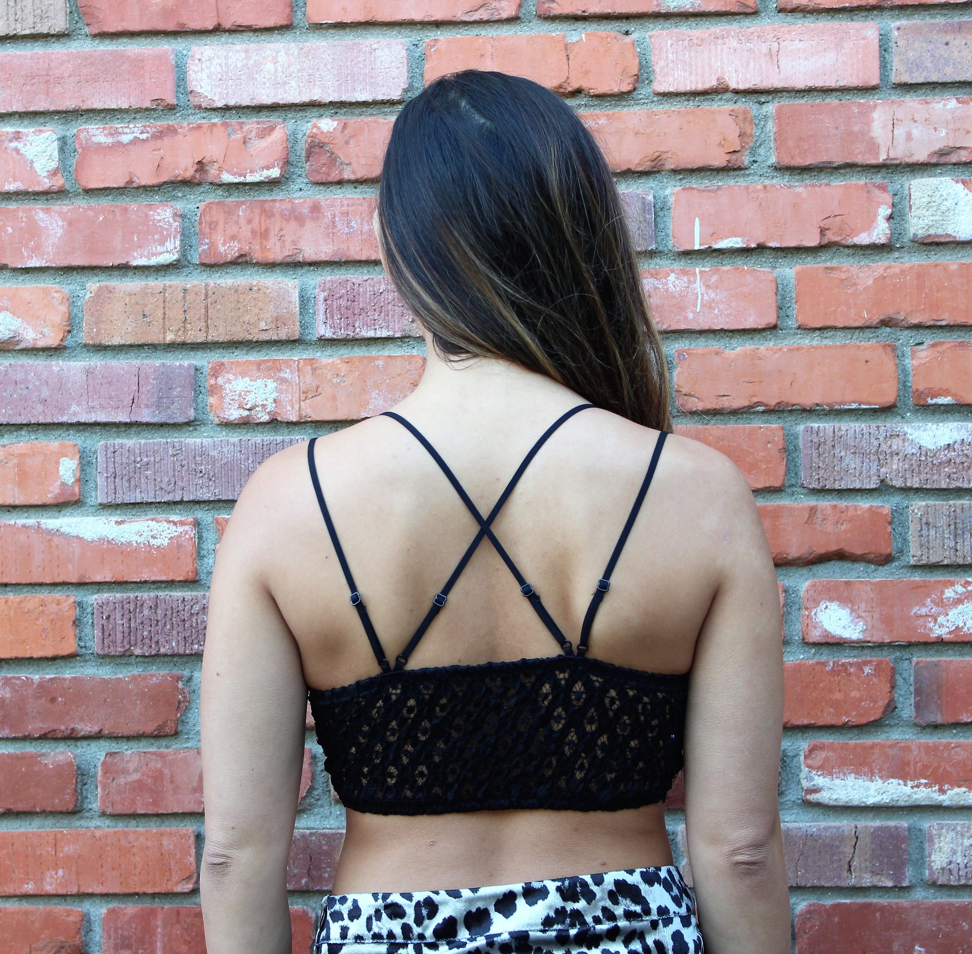 Black Scalloped Lace Double Strap Bralette – Legacy Clothing Boutique